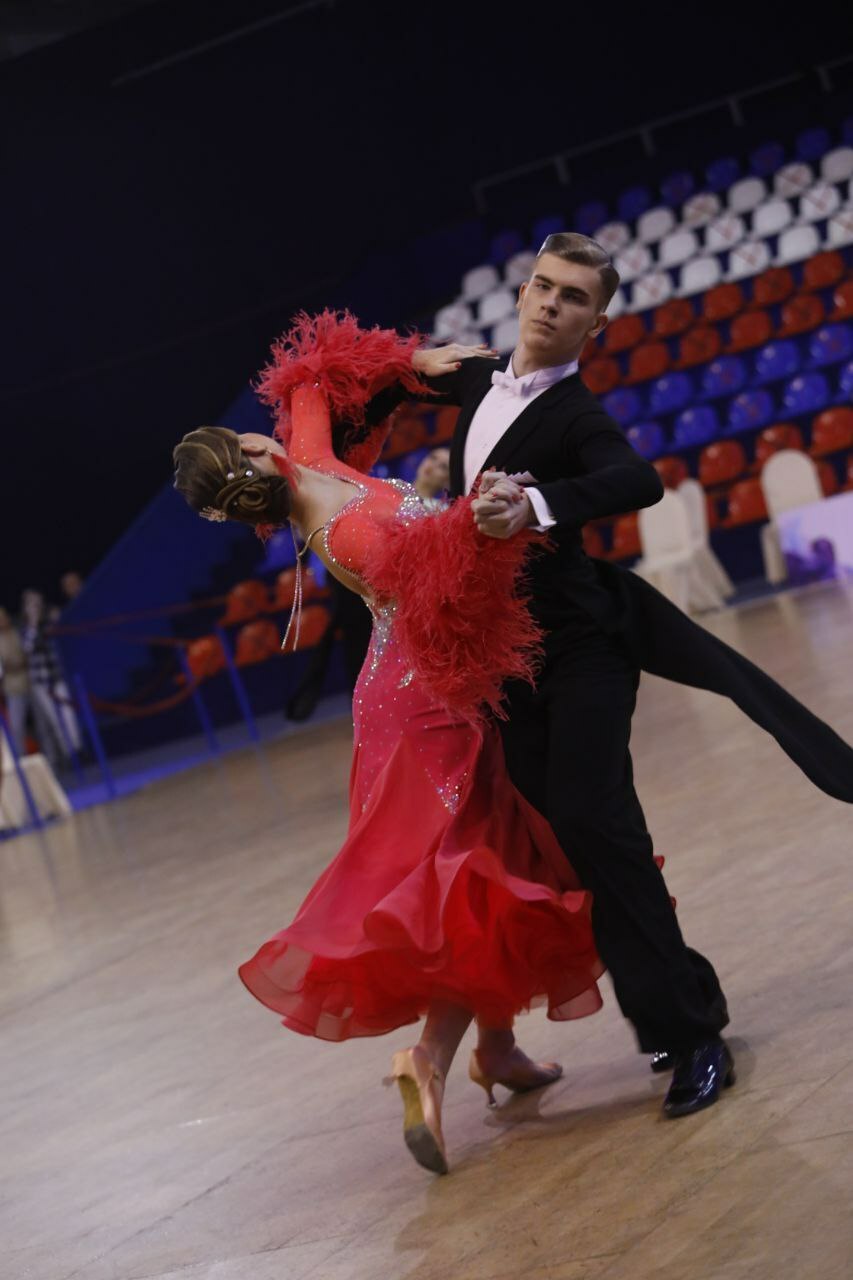 Спортивные бальные танцы